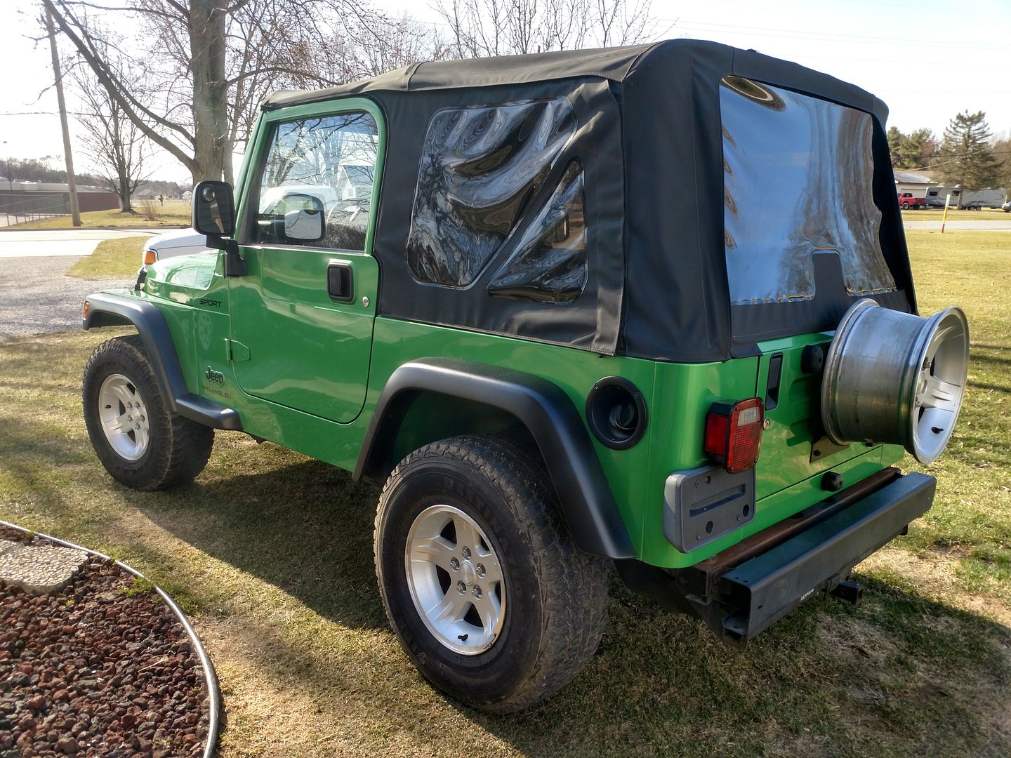 2004 Electric Green Jeep Wrangler Sport Pirate 4x4